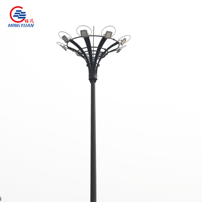 a luz de rua solar Q235b do mastro alto de 15-55m galvanizou Polo com sistema de levantamento automático