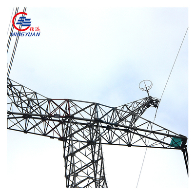 O mergulho quente galvanizou a torre de aço da tensão média para a linha elétrica