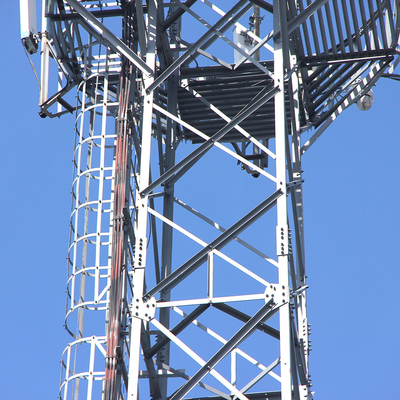 15m G/M entrelaçam o mergulho quente da antena de aço da torre Q355b galvanizado